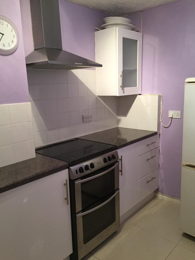 Waltham Abbey Private Property 외부 사진