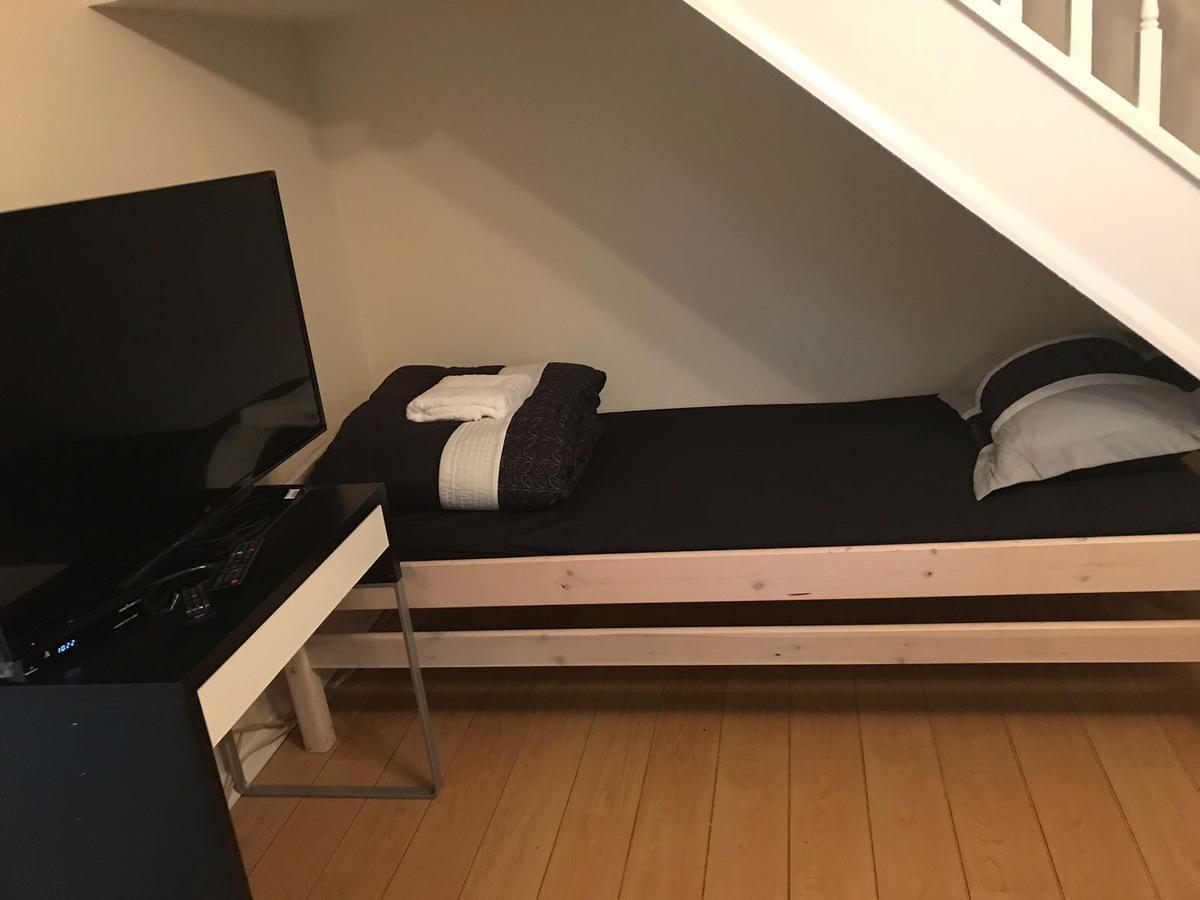 Waltham Abbey Private Property 외부 사진